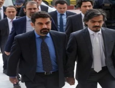 Σύγκρουση Θ. Θεοχαρόπουλου και Σ. Κοντονή για την αποφυλάκιση ή όχι των 8 Τούρκων αξιωματικών